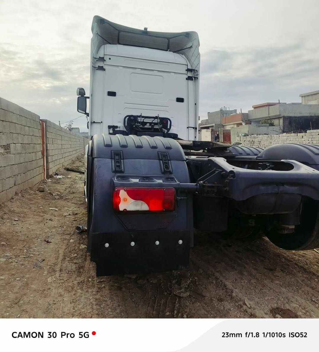 السلام عليكم
سكانيا موديل 2015

حجم 450

عرجه بدون اكلج

ثلاجه

تبريد شرط

سحال دبل تاير

بدون رتايدر

فصخ وربط بس الراس للبيع

سعرها 430$

العنوان الدوز للاستفسار الاتصال 

‏‪***********‬‏
