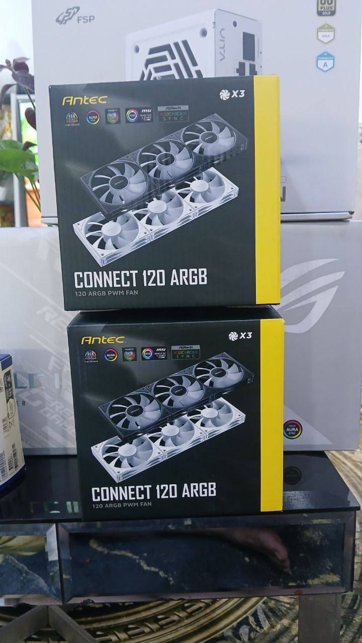 السلام عليكم
عندي هذا الكيس والفانات بدون واير كنكت 
وعندي شاشه بعدهن جدد بالكراتين
التفاصيل الشاشه والكيس والفانات داخل  داخل الصوره
الشراي يراسلني واتساب او اتصال 
***********
