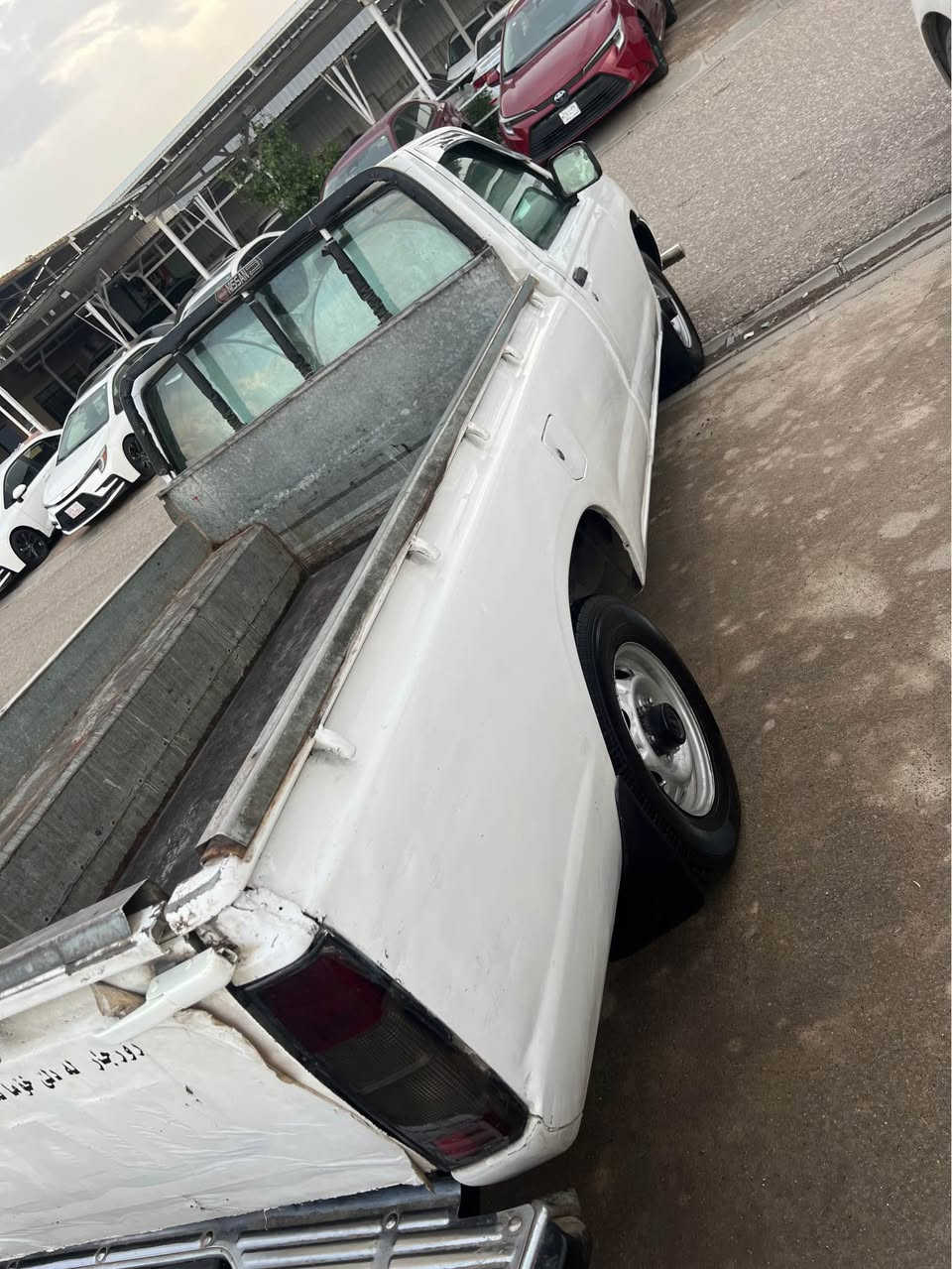 بیکاب ٢٠٠٢ رقم کرکوک سنویە و رقم جدید ٢٠٢٨ قتعتین و نص سبغ تبرید و پاور تایرات جدید بدون نقس سیارە  سعر ٧٨ بە مجال *********** بە کوبون بنزین هيت, الأنبار
