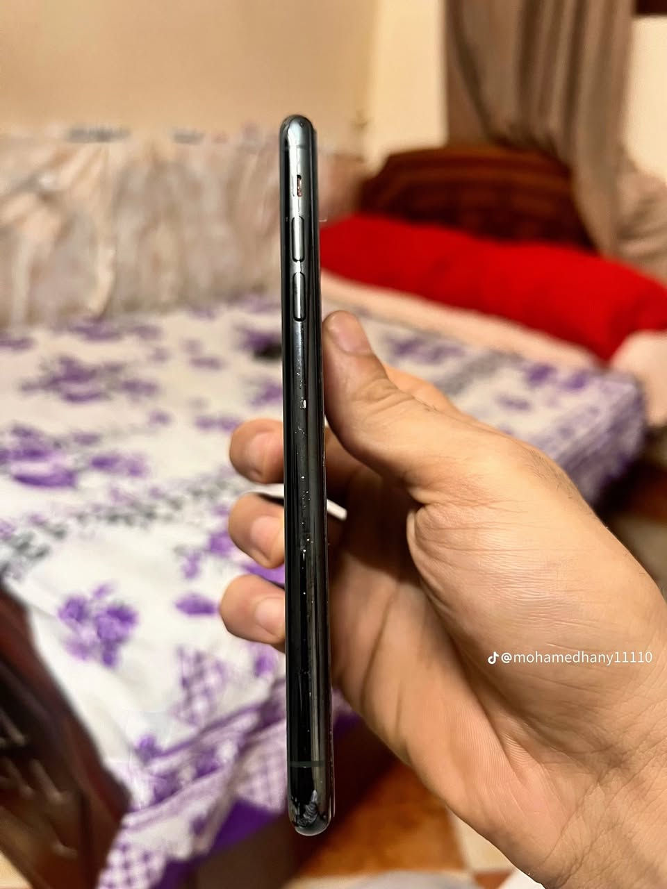 ايفون 11برو ماكس 

ذاكره 256

بطاريه 82
الجهاز على وضع الشركه مداخل صيانه ابد متواجد رقم واتساب الرقم ***********
السعر ٤٢٥وبي مجال
