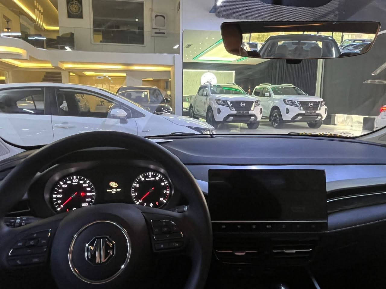 سڵاو و ڕێز بۆ هەموو لایەک
MG5 2025 کۆمفۆرت پڵەس شکل نوێ
نرخێکی زۆر گونجاو
سفر کم
بەسمە، ویل کڕۆم،شاشە،زۆر مواسەفاتی جوانی تایبەتی تر
ڕەنگی سلڤەر و ڕەش و ماڕۆنی بەردەستە 

بۆ زانیاری زیاتر پەیوەندی بە وەتسئەپ یان ڤایبەر
***********
شوێن هەولێر
