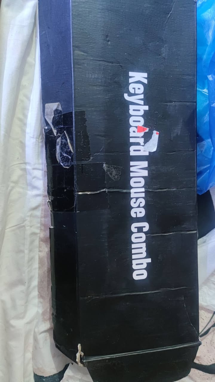 شلعه كيبوردات ثلاث قطع 25 واصل


**إذا كنت صاحب هذا الإعلان وتريد حذفه لأي سبب، رجاءا أرسل رسالة إلى الدعم الفني**