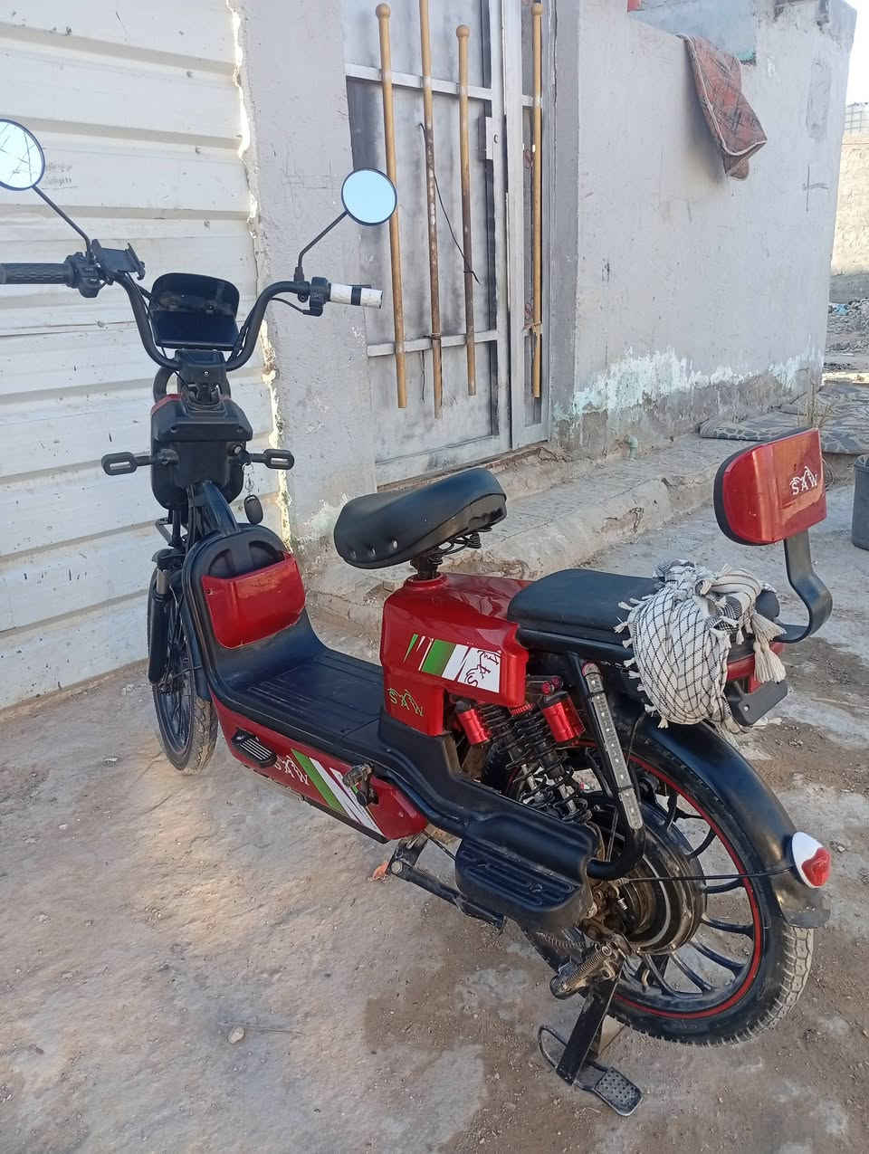 دراجه شحن البيع صالي شهرين من خذته نضيفه كلشي مابيه سعره ٢٥٠وبيه مجال حك جيه مستعجل على بيعه حجم ٢٠


**إذا كنت صاحب هذا الإعلان وتريد حذفه لأي سبب، رجاءا أرسل رسالة إلى الدعم الفني**