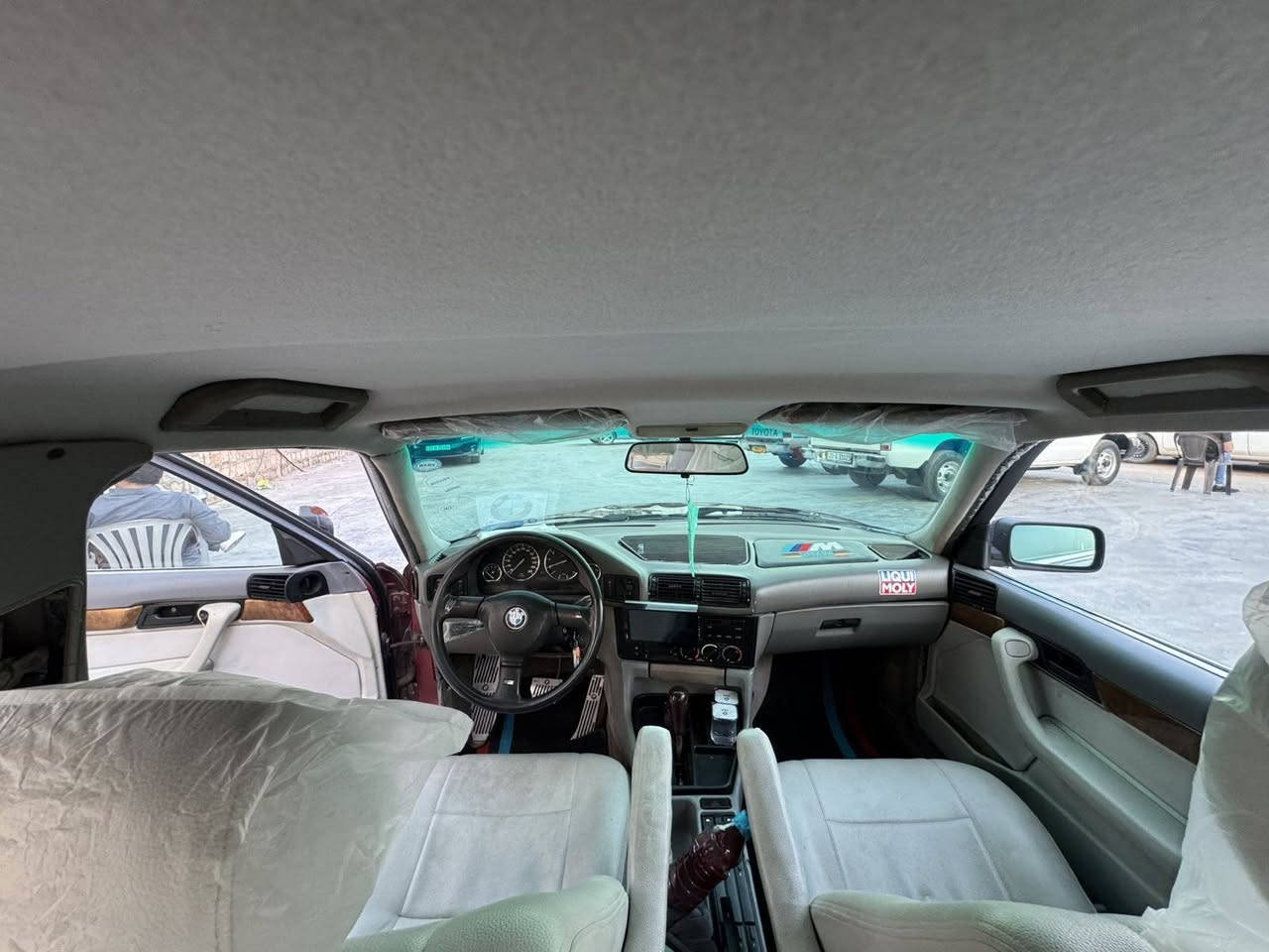 *********** /0772227192 ماشاءالله تبارك BMW. موديل1992 مه كينه 525 ديجيته ل فول فول بس سلايت نيه عام كوره كراوه بو جواني ده عم ليدراو ي نيه نموونه له جواني ده عامي بيش بشت AM بو به ستراوه تاقم ويل تايه لوك له زيره سه نه وي ره قه م هه زه ي تا 2030تازه يه به ناوي خومه وه كاله به نجه مور به شه رت گيرو مه كينه ته بريد هموو گيان به شه رت مال دوسته سه عري 75 وه ره قه كويسينجاك, أربيل
