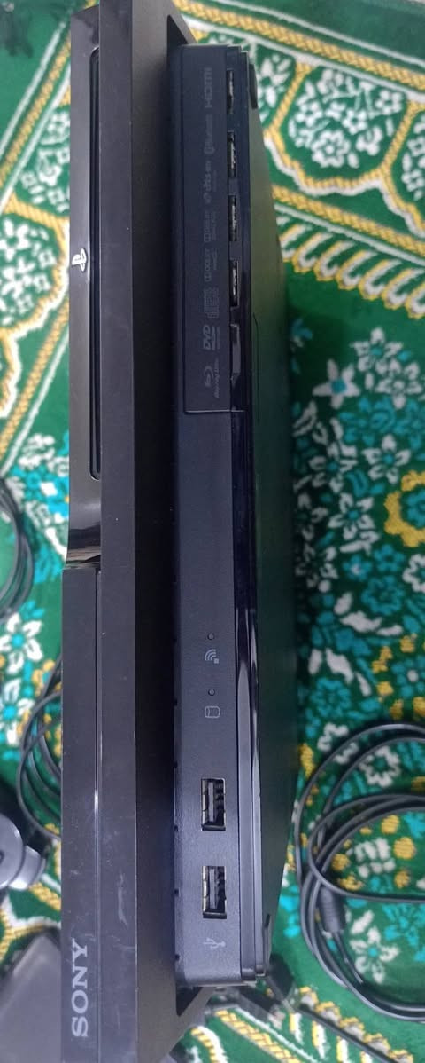 السلام عليكم بلي 3سلم مهكر نضافة 100/100مع جوستك عدد(3)وهارد مع العاب العدد(80)
السعر: ١٥٠
الرقم: ***********
يوجد واتساب على الرقم
