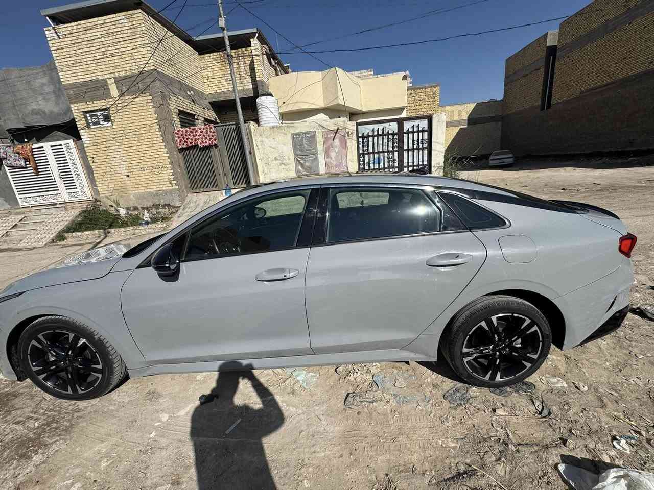 موديل ٢٤ رقم بغداد باسمي فول مواصفات جيتي لاين ١٦٠٠ تيربو ماشيه ٤٠ الف السعر١٨٥ وبيها مجال الاتصال على الرقم ***********
