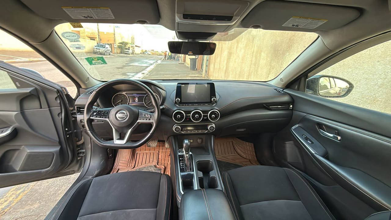 سلام عليكمَ ، للبيع نيسان سنترا 2020 SR
مواصفات …
رادار امامي .
كامرا خلفيه .
شاشه كبيره .
ويل 18 .
داخل قماش .
البوب جلد اسود .
وبقيه المواصفات معروفه . 
بيها
صبغ كلير من امريكا الجاملغ جهه السايق ولبند 
حادثها الباب الخلفي ايرباك برده فقط .
سياره مكفوله بجم خلفي امامي كبس 
كفاله الشواصي .
كير محرك بشرط 
دهن كير جديد اصلي .
سياره مناقصها شي .
ماشيه 94k قابل للزياده .
للتواصل 
*********** 
السعر 
137$ وبيها مجال . الشريقات, صلاح الدين
