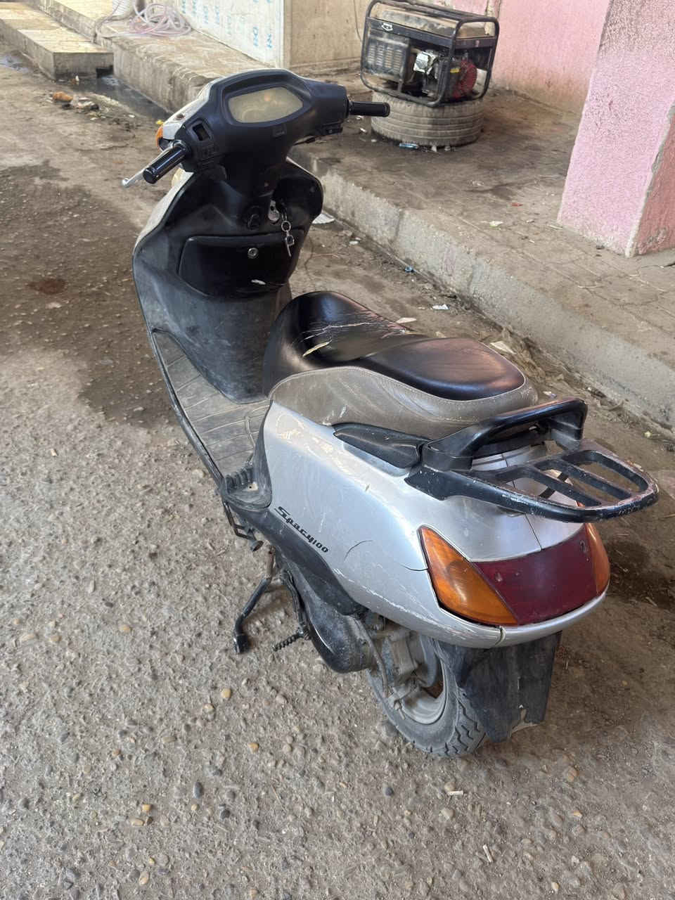 سبيسي ياباني مجفته  رايمر مكينته ناعمه  جاهزه مابيه نقص شغاله سلف كهربائيات كله شغاله ب 400 وبيه مجال مكاني كوت العزه القديمه الشراي يتصل ***********
