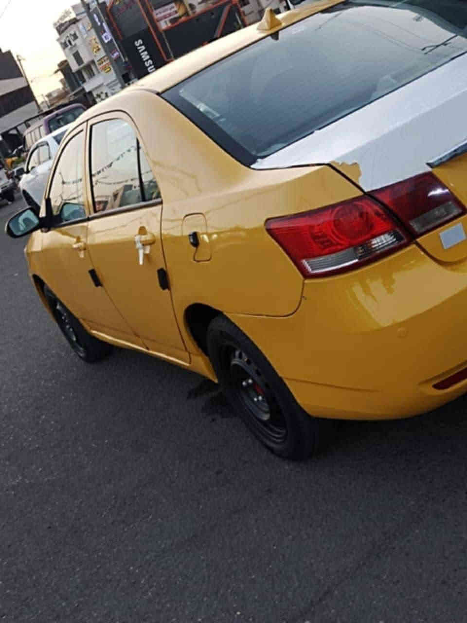 سياره بي واي دي لبيع فول موصفات تنته وكامرا حساسات شغاله كلها وشاشه سياره كل عيب مابيها مكفوله من دعاميه لدعاميه فقط مصبوغه صبغ عام تدفئه تبريد فول ومنضومه غاز كير عادي  ومحرك بلشرط لا صرف ولا بخار مشروع وطني سنويه ل2029 شرط التحويل والوكاله 
موديل 2013 G3  كركوك. سعر ٤٠وبي مجال رقم بابل***********
