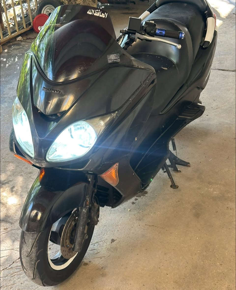 السلام عليكم دراجه فورزه08بصمه للبيع دراجه حلوه شلعه معدل فول لايت زنون عالي ناصي سستم سمعات ومسجل يدات تزويد سايد بريك شغال دبلات نضيفات طسه ناعمه كهربائياته كله شغاله عدادات كله شغاله باتري جديد  تايرات نضيفات حيل بيه خيط بسيط وهيه بارده من تحمه تكطع دراجه حلوه ونضيفه سعر700وبيه مجال مكاني كربلاء طويريج  شراي خابر ودلل ***********
