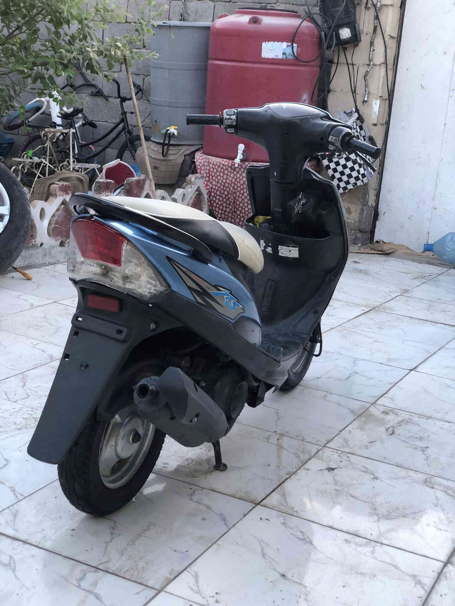 دراجه  ماكس عدله فول نصافه مامفتوحه الدراجه مكينه ناعمه وحلوه ومشيهه حلو شلعه ومعدل حلو دراجه نكره سلف هندر دراجه نصيفه مال رمبه  مختمه كزوز بلادي اصلي دراجه بلاديه 49 دراجه حلوه سعرهه 850 الف وبيهه مجال للشراي واتساب مفتوح ***********
