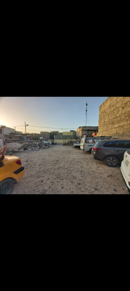 قطعه ارض تجاريه للبيع طابو صرف بسمي العنوان بعقوبة المفرق في سوق المفرق الرئيسي للمخضر مساحة ٣٠٠متر بيع كلها او نصها للاتصال ***********
