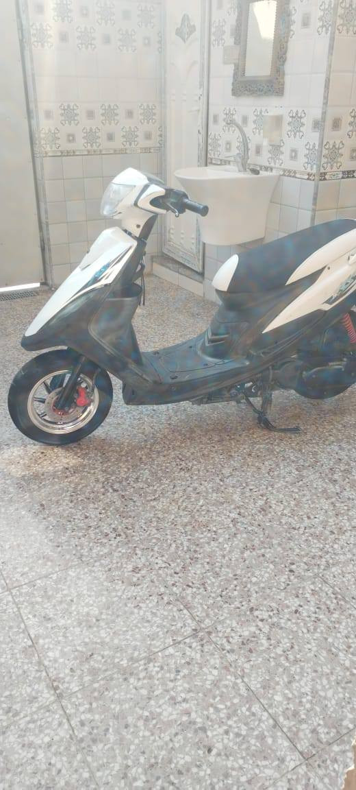 سلام عليكم دراجه ماكس عدله مكفوله كفاله عامه من كلشي من مكينه من كهربايات من اي شي وجيب فيتر وتعال ودبلاتهه يخبلن ومابيهه اي نقص رمبه الدراجه اوراق موجوده بيهه انته شوف الصور وشوف النضافه وياله مزوده ويل كب اقوه وجماليه  السعر 800بيهه مجال بسيط 
مكاني الشعب  متوفر خاص وهاذ الرقم ***********
