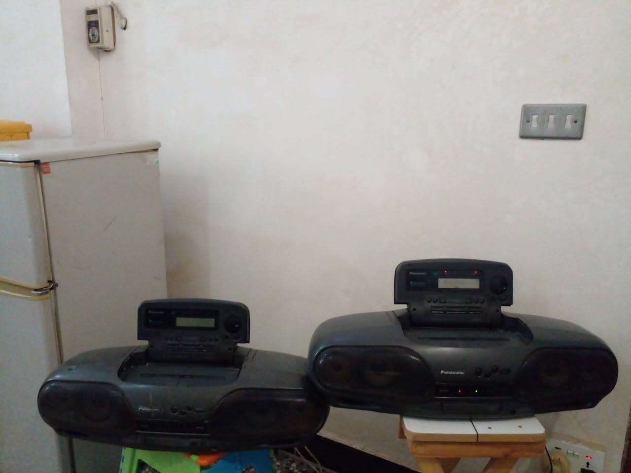 للبيع راديو مسجل سي دي  Panasonic RXDT 707   عدد 2   الاول يشتغل راديو   FM  اواكس   فقط   والجهاز الثاني عاطل   سعر الجهازين 50  الف بغداد


**إذا كنت صاحب هذا الإعلان وتريد حذفه لأي سبب، رجاءا أرسل رسالة إلى الدعم الفني**