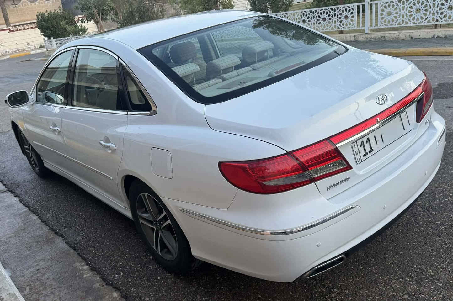 للبيع او للمراوسسسس بأقل
ازيرا  ( خليجيه )
موديل 11
 رقم بغداد انكليزي وهزه وسنويه كله جديد 
فووول مواصفات 
ماشيه ١٧٠ كيلو متر محرك ٢٧٠٠
سنويه لسنة ٢٠٣١ بأسمي تحويل مباشر بيها ٣ قطع الاماميه شرط بدون دواخل سونارها موجود جاهزه من كل كلشي اي نقص مابيها 
السعر ١١٥ 
#العنوان الرمادي
#للاستفسار اتصل بالرقم لأن اني مكلف بالنشر علمود تتفاهم مع صاحب السياره 
*********** اتصال وواتساب  بي
