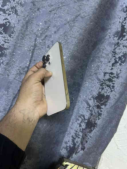 السلام عليكم 14 برو ماكس ذاكره 256 بطاريه 96جهاز بلاد فقط شاشه اصليه مكتوبه مستعمله بلعدادات جهاز وتر بروف نضافه100/100 أمريكي مابي مكان جراره مال سيمكارت يعني يجي بس إلكتروني جهاز بعده بحاله الوكاله كله شغال 
فيس إيدي اتصال كامرات صوت وأي فأي جهاز كامل مكمل سعره 650 فقط يرهم بيع ومراوس 
“”””””””
13 برو ماكس 256 
بطاريه80 بلاد جهاز أمريكي مامفتوح ولا مصلح وتر بروف 
جهاز شاصيه مرايه نضافه 100/100 كله شغال مكفول عل فحص  كله شغال 
فيس إيدي 
اتصال 
كامرات 
صوت 
وأي فأي جهاز كامل مكمل سعره650 وبي مجال يرهم بيع ومراوس مكاني بغداد مدينه الصدر *********** متوفر واتس آب 
رجاءا رجاءا إذا ماعجبك منشوري اعبره 🫶🙏
