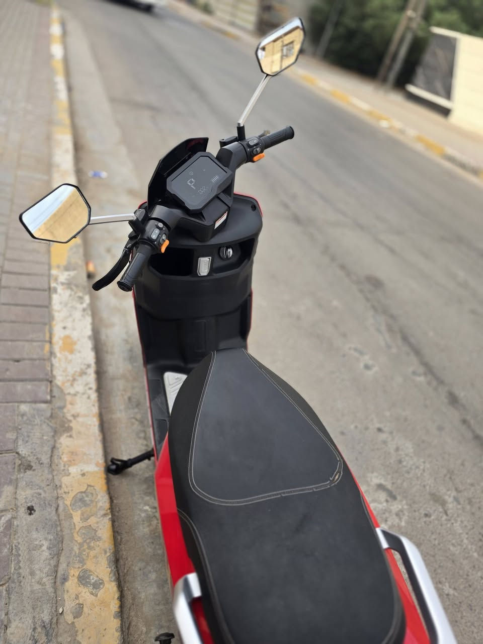 دراجه شحن ريان وحش الكون دراجه نضيفه وجاهزه مابيها نقص مواصفاتها 3نمر سرعه 80 بطاريات نضيفات سته مصطره موديل 25 ملف 2000 نحاس اشاير يمنه يسره ورباعي لايت زنون عالي ناصي هورن نضام البارك والرجوع للخلف Rنضام مثبت سرعة تشغيل بصمه رماش زنون وياها بصمتين 
مكاني بغداد الدورة
*********** واتس 
*********** واتس
