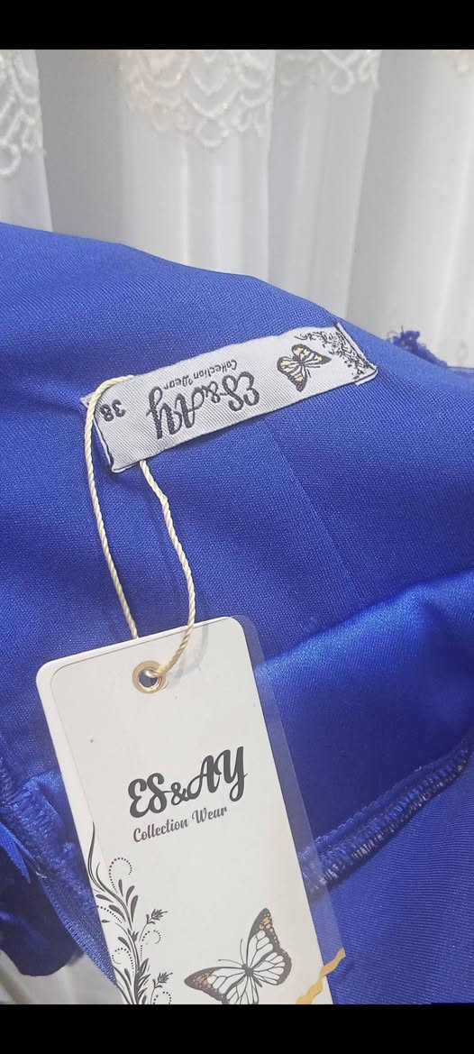 قياس 38 تركي جديد
تصميمه كلش حلو ونازك
فقط توصيل الفحص بوجود المندوب 
والسعر ع خاص


**إذا كنت صاحب هذا الإعلان وتريد حذفه لأي سبب، رجاءا أرسل رسالة إلى الدعم الفني**