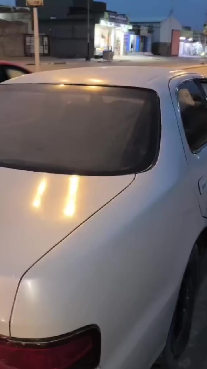 كرستة نفخ لون لؤلؤي للبيع مكفولة كص ونقل كير ومحرك ونجي سنوية لسنه 2027 مصبوغه عام كهربائيات شغاله تبريد شغال حدادة عامة دبلات سعر 58وبيها مجال  للاستفسار ***********
