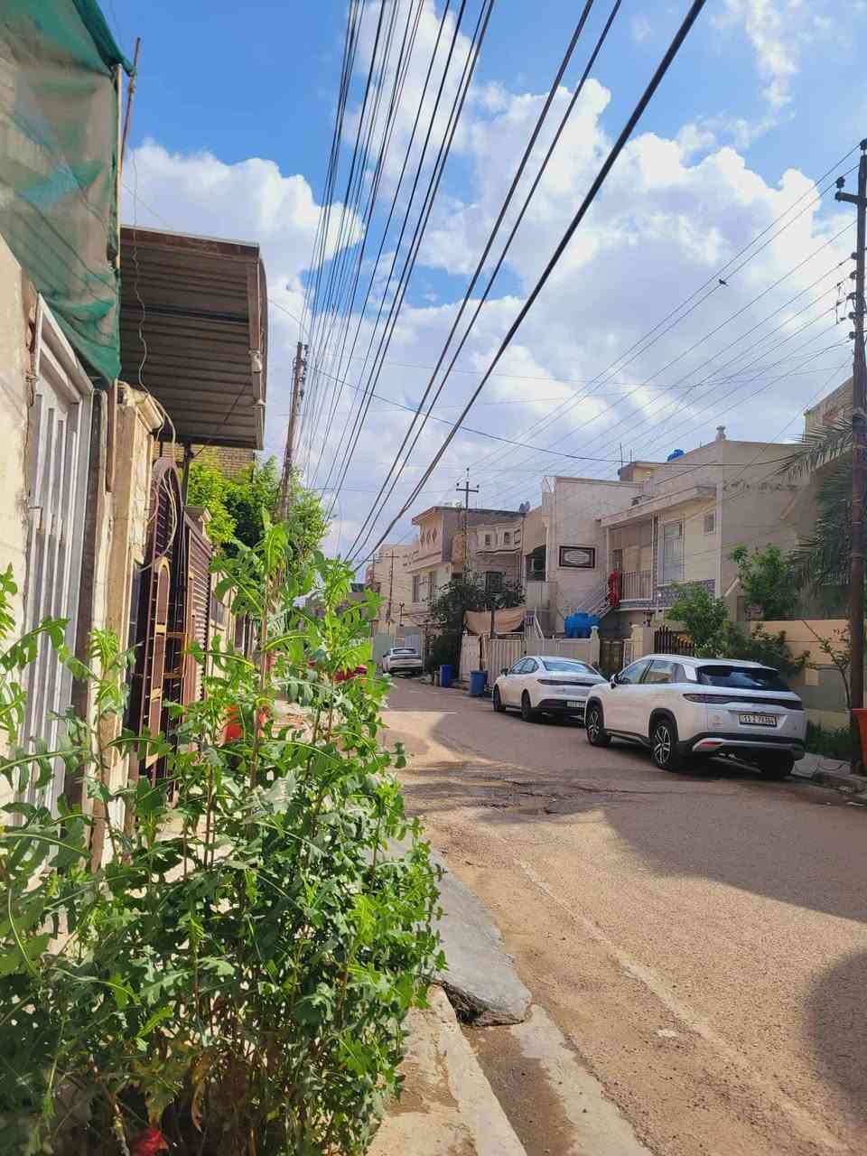 السلام عليكم  دار للبيع ملك صرف 🏠 قطع ٨٨ متر واجهة ٤.٤٠ نزال ٢٠  العنوان..
حي الاساتذه خلف حلويات الحمداني سريع حي العامل المربع الذهبي السعر ١٨٠ للاستفسار لاتصال على الرقم 📞  ***********
