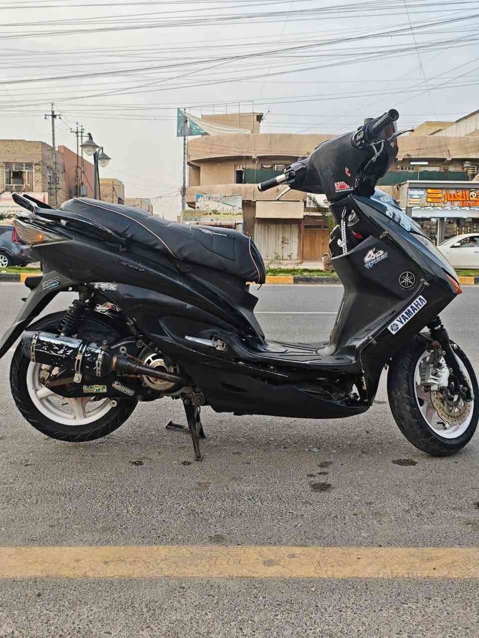 السلام عليكم 
سكنس لد للبيع او مراوس بشي مرتب كهربائيات كلها شغالة نكرة سلف محرك بلادي ما مفتوح بيها صالنصة رياضي وسبايدر قطعتين و عضمة NCY و قبق فلاوين ويالة رياضي تخم تاير جديد السعر خاص او واتساب مكاني بغداد حي اور *********** واتساب فقط!!!
