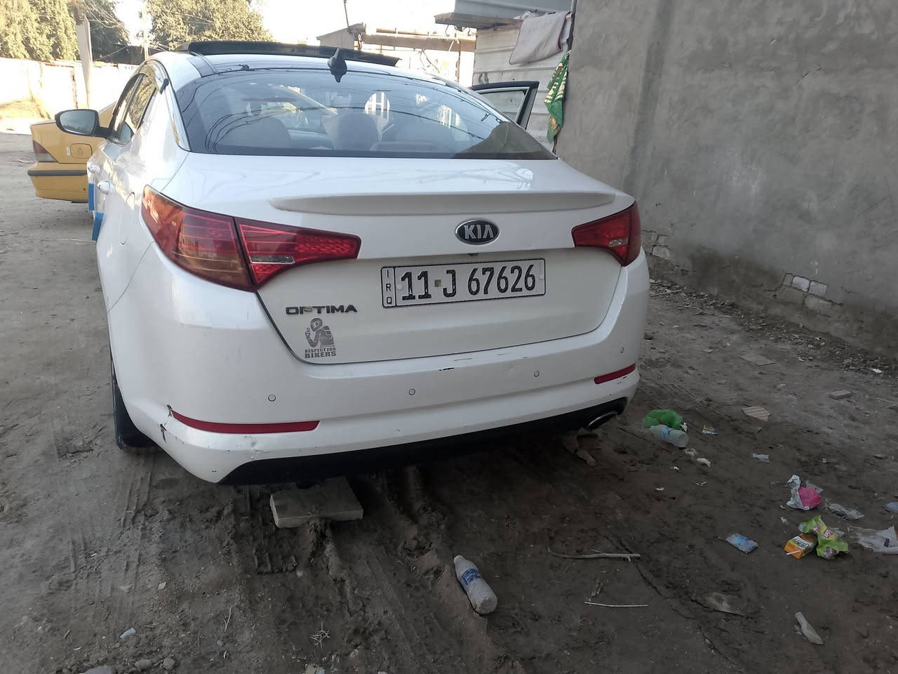 سلام عليكم اوبتما 2013 خليجي  ماشيه 106 الف محرك 2000 دوش مامفتوح مكفولة من صبغ وتبديل بيه بس بارد باب صدر  ومامبين  تخم تاير جديد موصفات بصمه تشغيل وابواب بانوراما كشنات جلد  شفتات ستيرن مري شفط  ثلاجة بجكمجه سيارة نظيفه ومامتعوبة  باسمي مكاني بغداد السعر 145
***********
