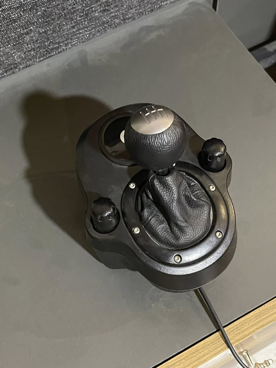 ستيرن لوجتك g29  كامل مع الملحقات وما بيه اي خلل ولا اي مشكله وجهاز نظيف لابعد الحدود واستعماله قليل 
السعر ٣٥٠ قابل للتفاوض 
يفضل تواصل يكون وتساب 
***********
