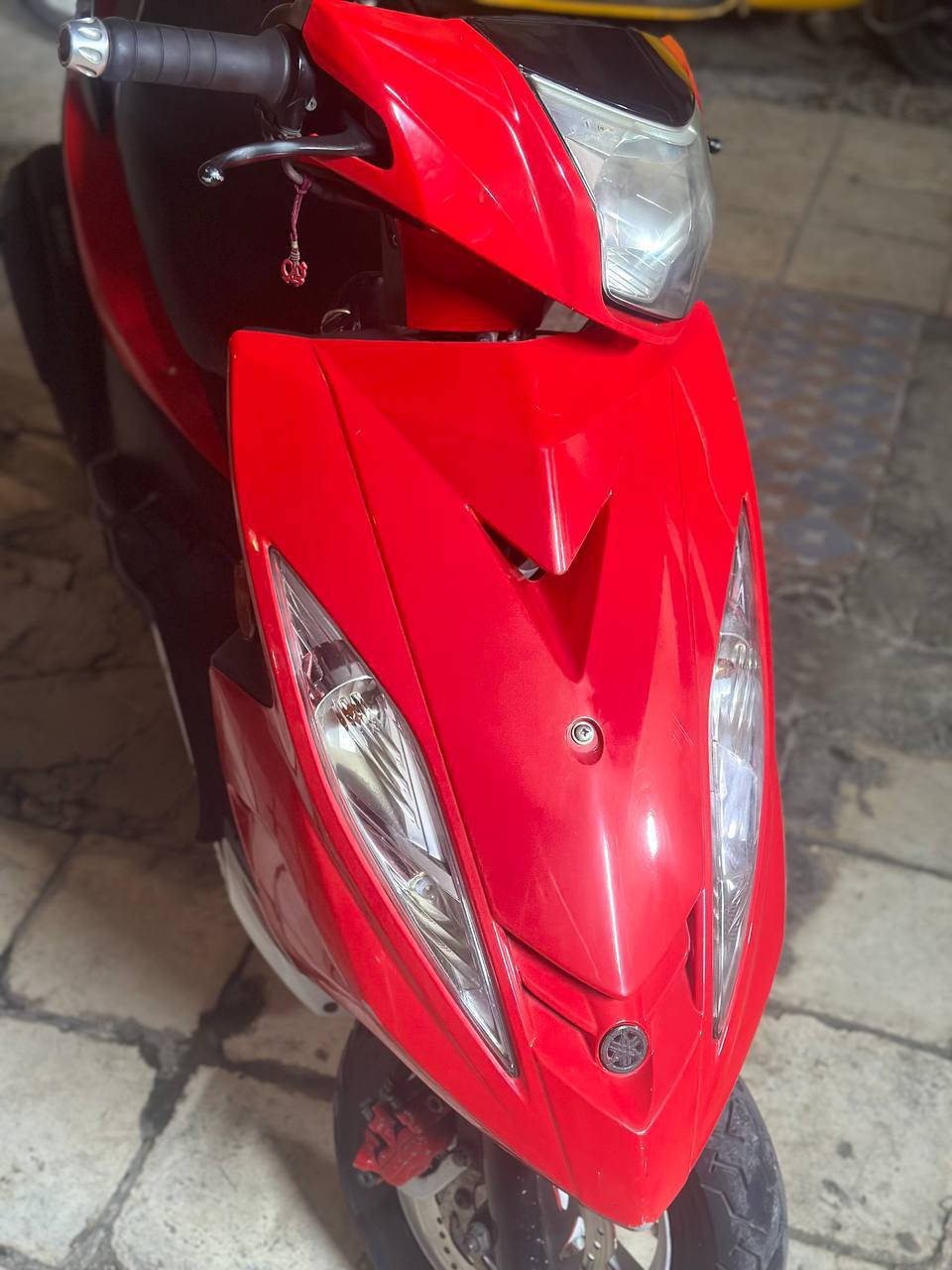 سلام عليكم
جي تي ار للبيع كفالة مكينة وكفرات ماعدة كم زلغ بسيطات تجي تفحص السعر  مليون250
***********
