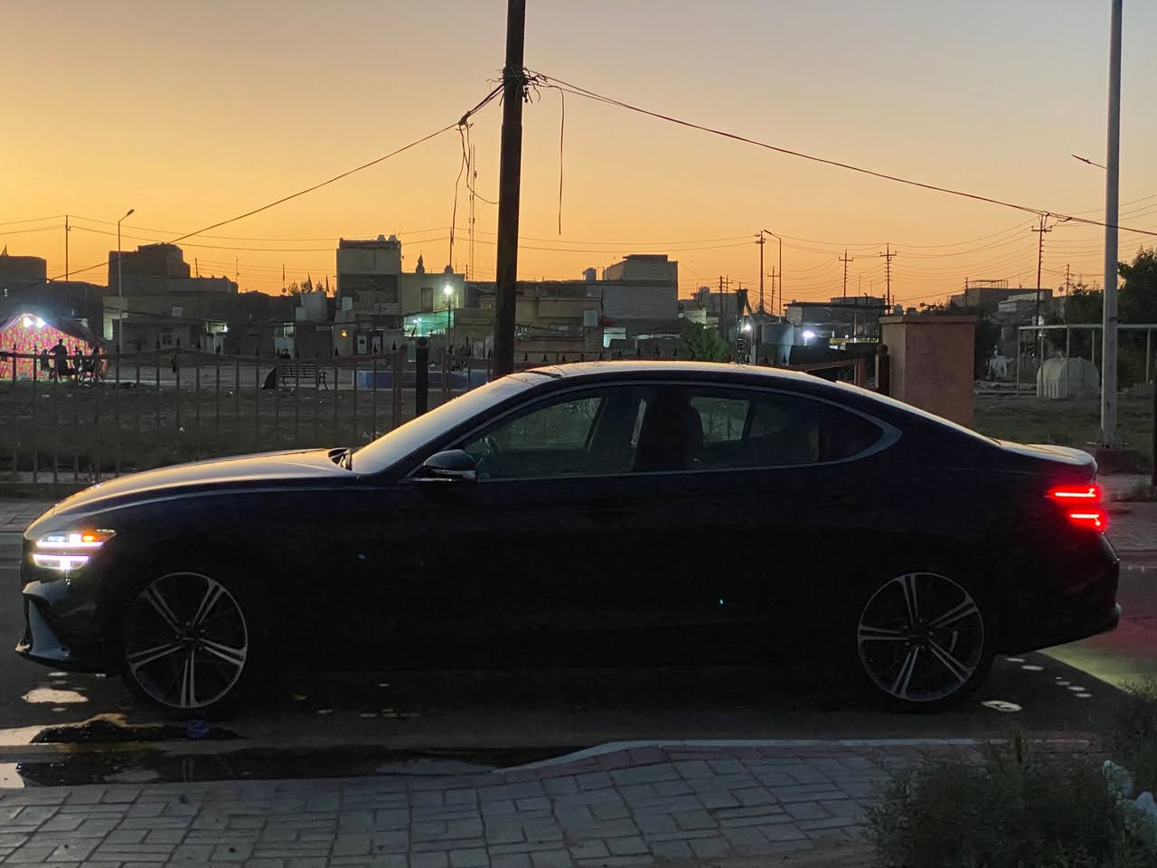 سلام عليكم
Genesis g70 2500 turbo (2025)
العداد : 7000  اخت الزيرو
الفئة: برستيج اعلى فئة تو ويل (دفع خلفي) 

🔴 رقم التواصل : ***********

لون : اسود + دواخل احمر 
حادث السيارة : (كلين) الهلال الخلفي فقط بدون صبغ بدون تبديل رجع بارد مثل ما موضح بالصور

السيارة فول 1/1 اعلى فئة

- فتحة سقف بانوراما
- داتا شو
- 5 وضعيات قيادة (eco- normal-sport-sport plus- costume) 
- اكزوز بلادي رياضي + بيها اكتف كزوز 
- لانج كونترول
Auto Hold -
- شاشة كبيرة
- كشنات امامي تدفئة تبريد 
- كشنات كهربائية + ميموري
- تدفئة ستيرن
- ستيرن كهرباء
- كامرات ٣٦٠ درجة
- حساسات امامي خلفي
- سقف كنتارا
- بريكات برمبو ٦ بستم بلادي
- جامات اوتماتيك 
- سايد بريك كهربائي
تبريد قطعتين 
- رادارات امامي وخلفي وجانبي
- نظام تحديد المسار
- مري شفط +اشارة + تعتيم
- لايتات LED امامي خلفي
- دخول ذكي مع انارة ترحيب
- قيادة ذاتية
- تحديد مسار + مثبت سرعة تفاعلي يدوس بريك ويمشي تلقائي
السعر الاتصال او الواتساب
