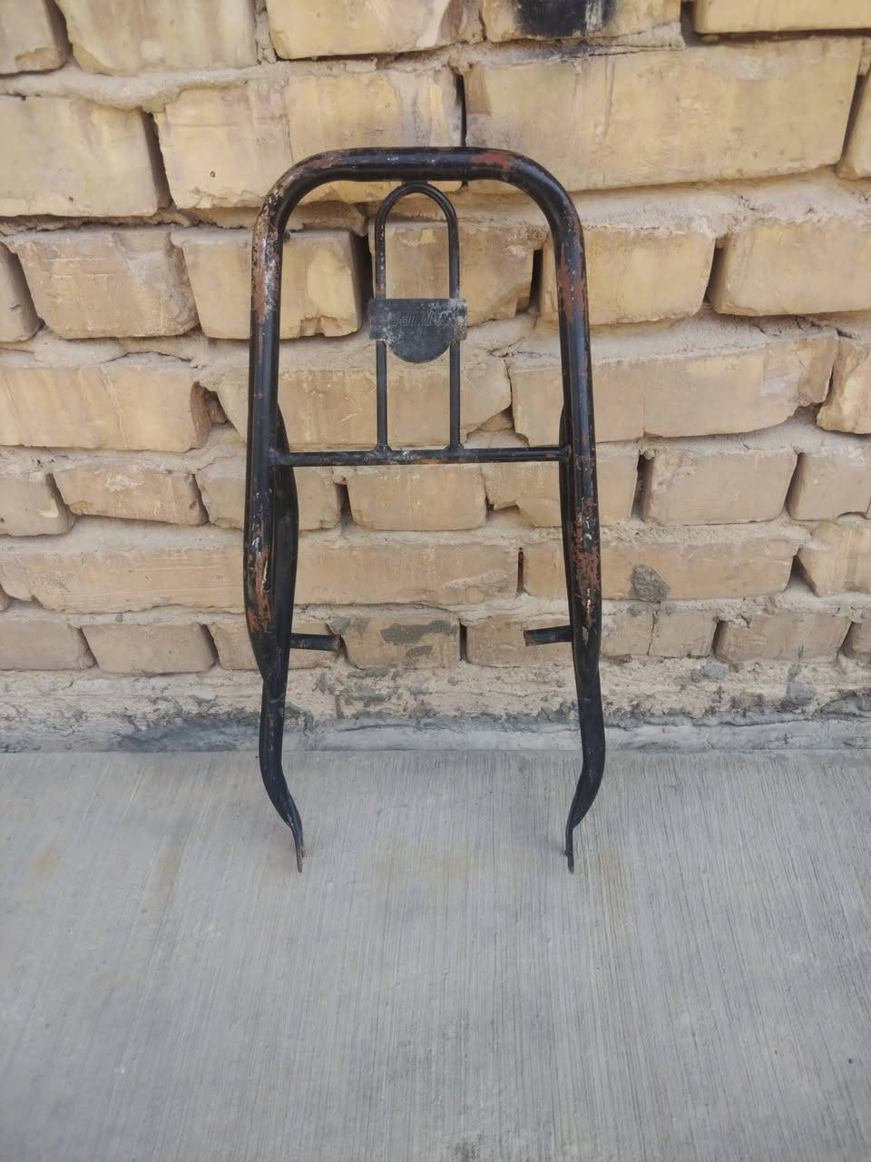 سلام عليكم غراض دراجه 4 كير 
ويل كدام عوزه تاير سعره 15
ويل وره كامل ع الفحص جيب وشد سعره 25
سله ب 5 تلاف 
صفاحيات 3 تلاف 
جامه بك لايت بالف 
***********
