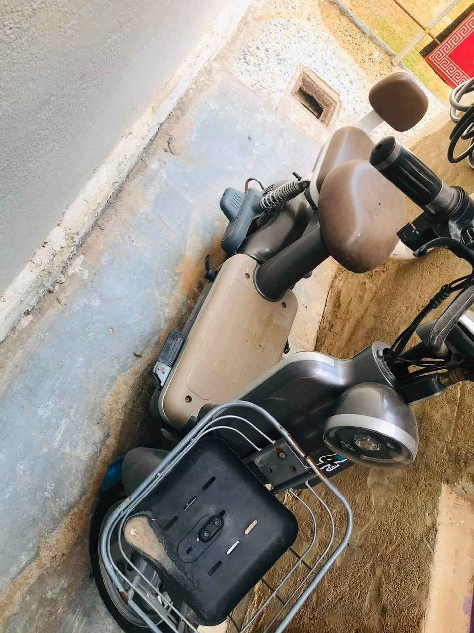 دراجه شحن جديده معرف شنو بيها الحالها وكفت ممكن تكون بطاريه ممكن فيوز المهم معرف شنو بيها ابيعها ع حطتها اخذتها 550 واريدها 250 قفل


**إذا كنت صاحب هذا الإعلان وتريد حذفه لأي سبب، رجاءا أرسل رسالة إلى الدعم الفني**