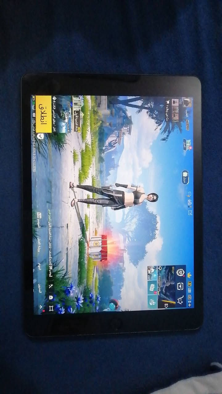 ايباد ٩ ذاكره ٦٤  كلش نضيف 100/100 بوبجي ٦٠ فريم وياه حافظه وشاحنه السعر ٢٧٥ وبي مجال العنوان بغداد الدوره ابو دشير رقمي للاستفسار ***********
