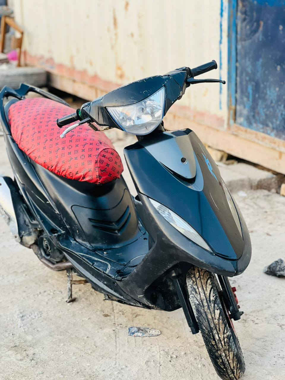 السلام عليكم ماكس عدله مكينه (مفتوح بس ولفات) صالنصه اف ام رياضي دراجه شلعه ومعدل بيه شلعه خير من الله دراجه شقاله عوزه بس باتر السعر 550وبيه مجال ( الاستفسار ) ***********  المكان البصرة القرنه هور السعد
