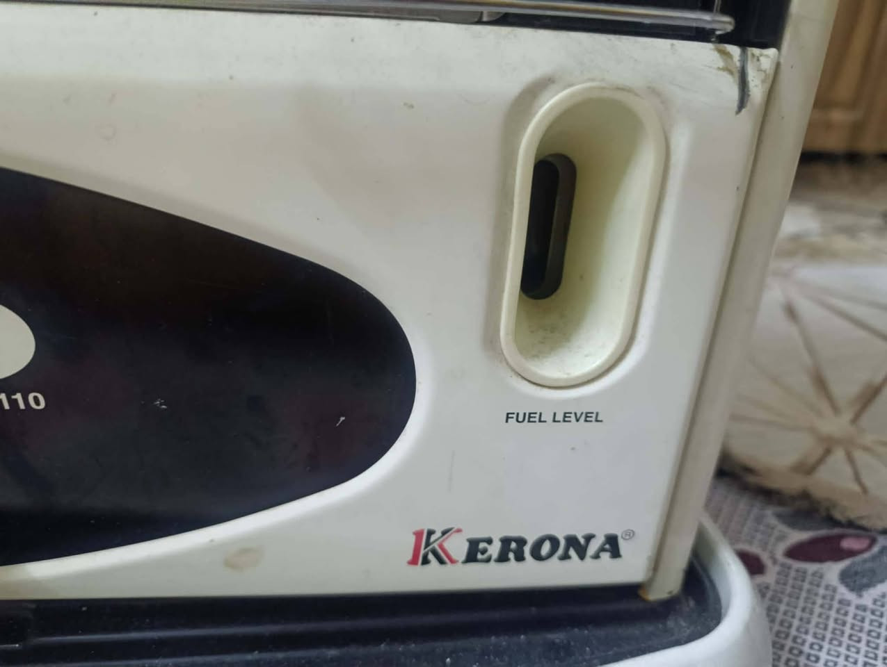 صوبة نفطية للبيع سعر ٧٠ الف وبيها مجال
مامتواجد بالفيس هذا الرقم ***********
