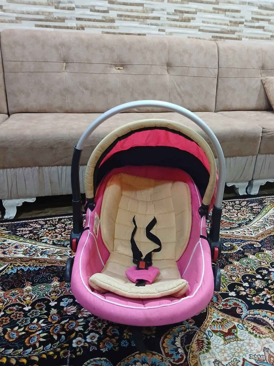 20 الف نهایە
سلیمانیە توصیل موجود


**إذا كنت صاحب هذا الإعلان وتريد حذفه لأي سبب، رجاءا أرسل رسالة إلى الدعم الفني**