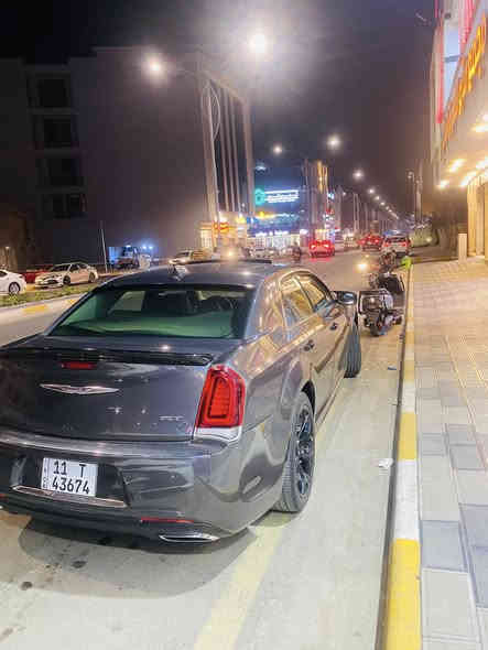 السلام عليكم 
كلايسلر(اوباما )٢٠١٦ للبيع او المراوس 
فول مواصفات جاهزه من كلشي كير محرك مكفول صدر امامي خلفي جديد تخم تاير منظومة بانزين كلهه جديد. متلكا نقص بيه ابد 
رقم بغداد باسمي 
الضرر مرفق بالمنشور الجنطه مفتوحه وراجعه وهنا بيهه داير جاملغ خلفي بيه صبغ 
السعر ٢٢٠
حمزه. ***********
