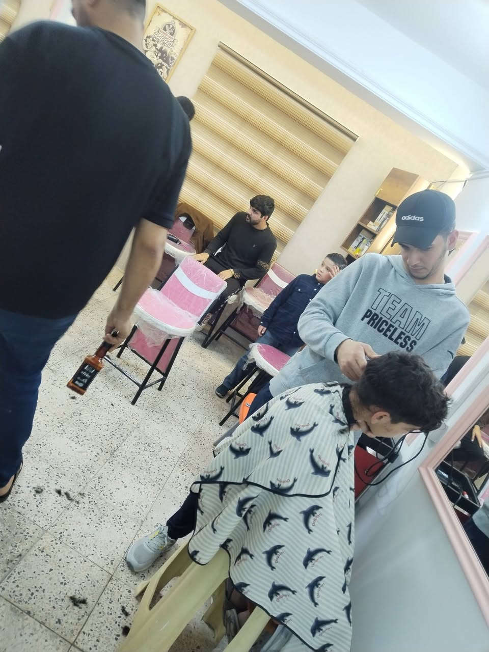 تعليم الحلاقه معهد النجاح. تفاصيل الدوره مراسله اتصال وات ساب *********** العنوان بغداد الجديده.
