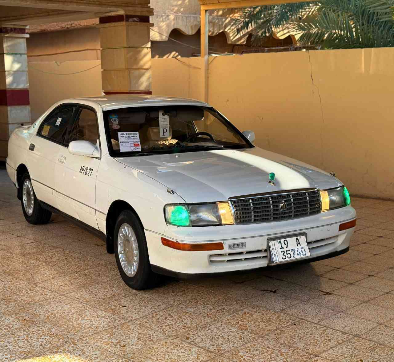 سلام عليكم 
تيوتا كراون 1992
رقم كربلاء نكليزي مشروع وطني بسمي سنويه جديده 2031
مكفوله من الكص ونقل الجثه والضربه والكلبه والتجيه والصبغ 
مكينه 2500
كير 
اكسل 
شاصي 
تخم تاير 
صدر 
كهربائيات كلها شغاله 
غرفه خير من الله 
ترايها كلش حلو سياره حلوه مال جناي 
كوت قضاء الحي 
سعرها 57 وبيها مجال 
***********
