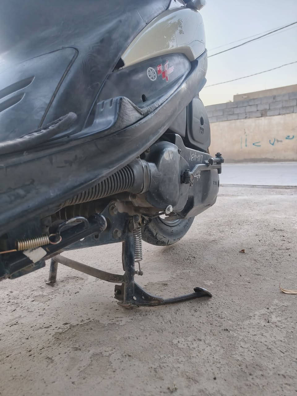السلام عليكم دراجة ماكس عدلة للبيع كفالة عامة من كلشي نضيفة حيل شلعة معدل فول نكرة سلف بكل وكت كهربائيات كله شغالة دهن كلة امزويل السعر 750 وبيها مجال للطيبين عنوان ديالى بعقوبة بهرز للاستفسار عل رقم *********** واتساب موجود
