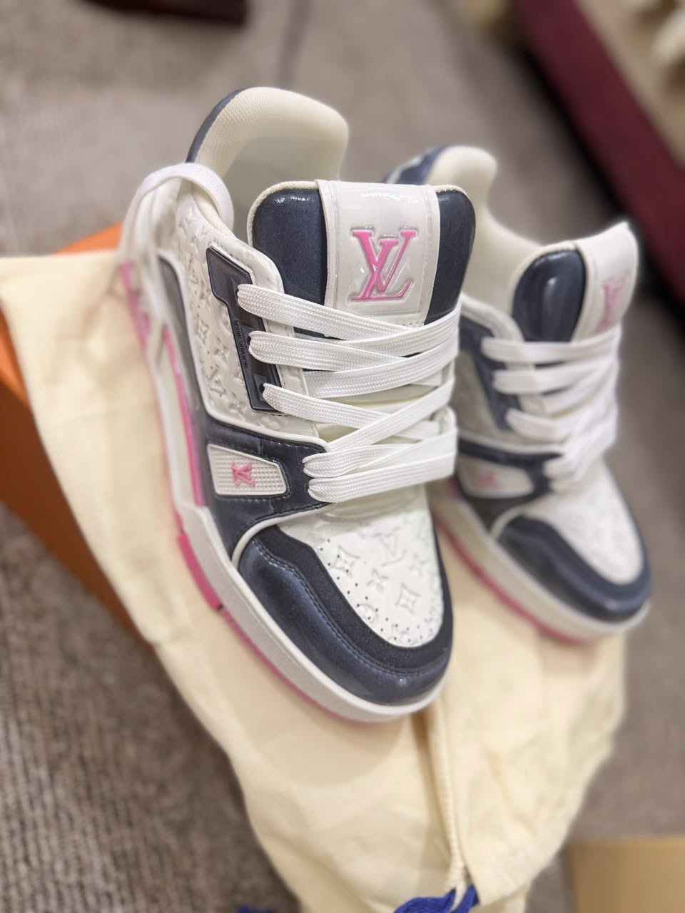 لوي رجالي ونسائي


**إذا كنت صاحب هذا الإعلان وتريد حذفه لأي سبب، رجاءا أرسل رسالة إلى الدعم الفني**