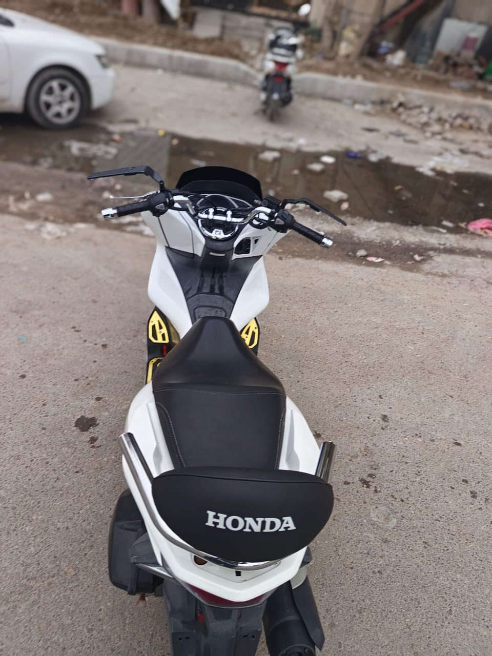 سلام عليكم بيس اكس جيل الثالث دراجه حلوه شلعه معدل ماشيه19 مكينه150 حساسات كهربيات كله شغال سعر1850 عنوان مدينه الصدر رقمي***********
