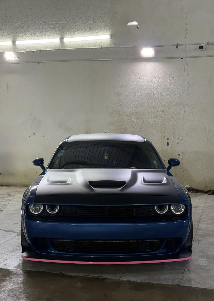 بيع او مراوس حسب القناعه .
(Challenger // Scat Pack🐝)
[Wide body]
محرك :[V8. 6.4L🚀]
موديل :[2021]
العداد :[16000ml] قابل للزياده
زيرووو
اللون :[البحري - المميز]
الحاله : [كفاله عامه ]
[مرقم بغداد تحويل مباشر ]

المواصفات 
*كشنات جلد وكنتارا ختم النحله
*مكابح رياضيه (برمبو) 6 بساتن.
*دركه (SRT) D
*لايت LED .
*حساسات 
*كاميرا خلفيه
*كشنات كهرباء 1
*كزوز سستم
*حساسات خلفيه
*ويل قياس 20 أنج .
*سستم صوت الباين
*تشغيل عن بعد
*تدفئه مقاعد اماميه 
*تدفئه ستيرن 
*شاشه كبيره قياس 8.4أنج
*كير شفتات
*محدد سرعه
.
.
.
التزويد 🔥

*شوته k&n اصلي 
*كاچ كان اصلي 
*ولف حماوه مشميتو الاصلي 
*داون بايب 
*اكس بايب 
*تفريغ مع برمجه (سيفتي)

الاضافات 

*كت كاربون فايبر 
*كفر كير فورجد 
*زراعه اناره داخلي تحكم سستم متغير
*لد ابواب جانبي ديمون
*كفر ايرباك SRT لامع 
*جناح رد اي 
*لحيه ديمون (المسطره)
*ستريس بار 
*لويات SRT
*تغليف قماره بنيد جنطه اسود MATT
{***********}اتصال
