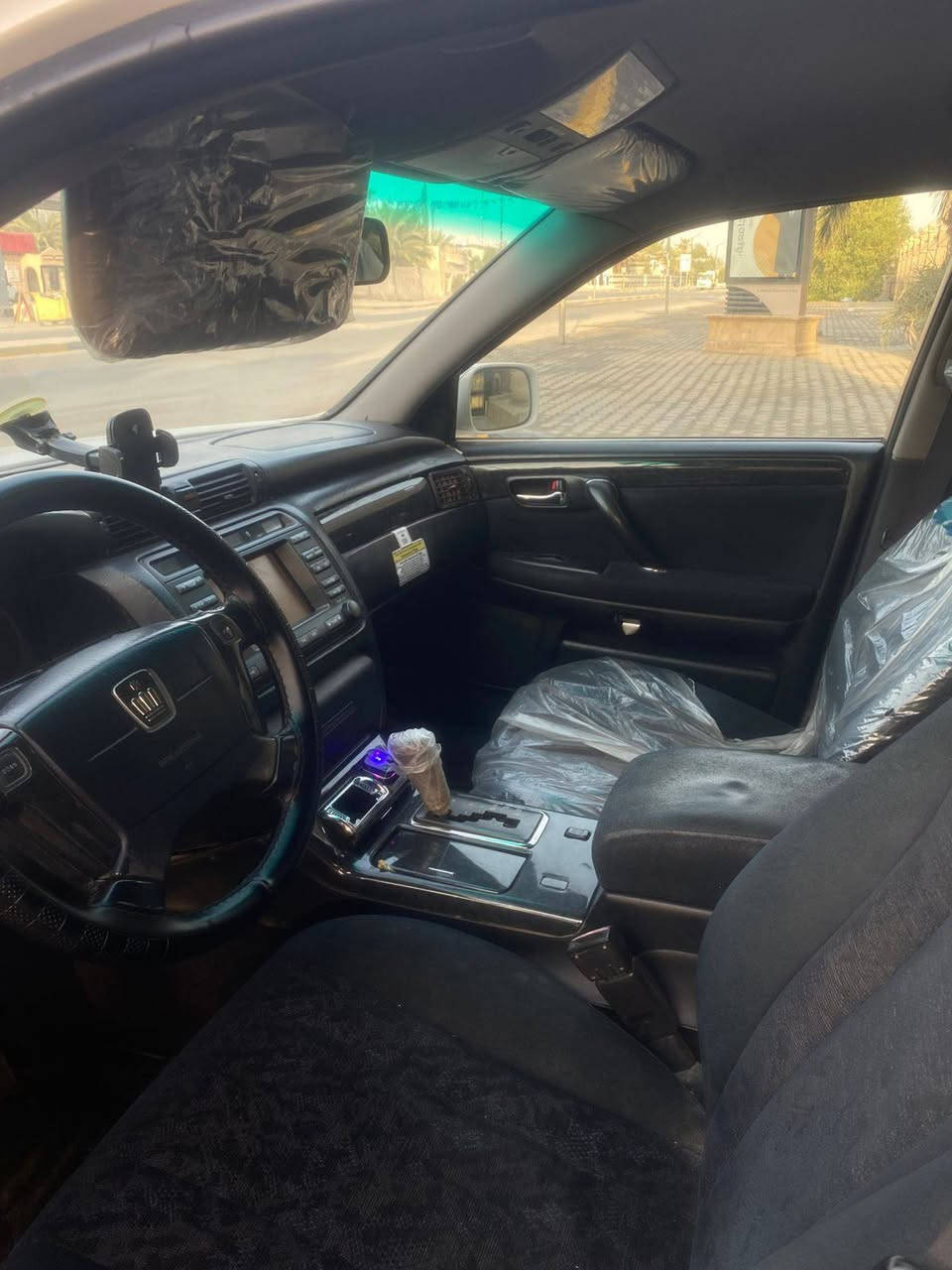 رقم صاحب السياره. *********** 
 جنون ادوات موديل 2002 كصه دخول جديد حداديه جديده باتري جديد تايرات جدد محرك D4 الصغير منضومه زنون جديدن ادامه كامله للمكينه مرايت شفط كهرباء تبريد خير من الله مكاني البصره مركز السعر 38 ورقه وبيها مجال للطيبين.
