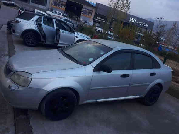 ئوپترا ٢٠٠٦
رەنگ سلڤەر
گێر و مکینە بشەرت 
گێر ئوتوماتیک 
مواسفات عادی 
داخلی گەلەک پاقژ
... 
سبخا وێ ٣ نیڤ قتعەنە یعنی نە قتعە کاملن 
و یا کحلی و سنگ و پشت کەبسن بێ داخلی
.....
سعرا وێ ٦٣ و مجال
 غرامە ٢٦٠ هوار دێ ژسعری هێنە خار

رقم : ***********
*********** دهوك
