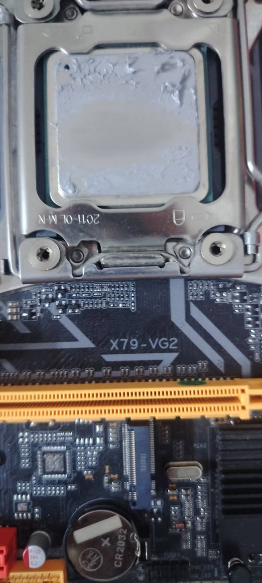 بورد + معالج + رامات 
XEON E5 2650V2
M.B. X79-VG2
RAM. 16GB DDR3
السعر 50 الف بي مجال بسيط
مكاني بغداد / ***********
