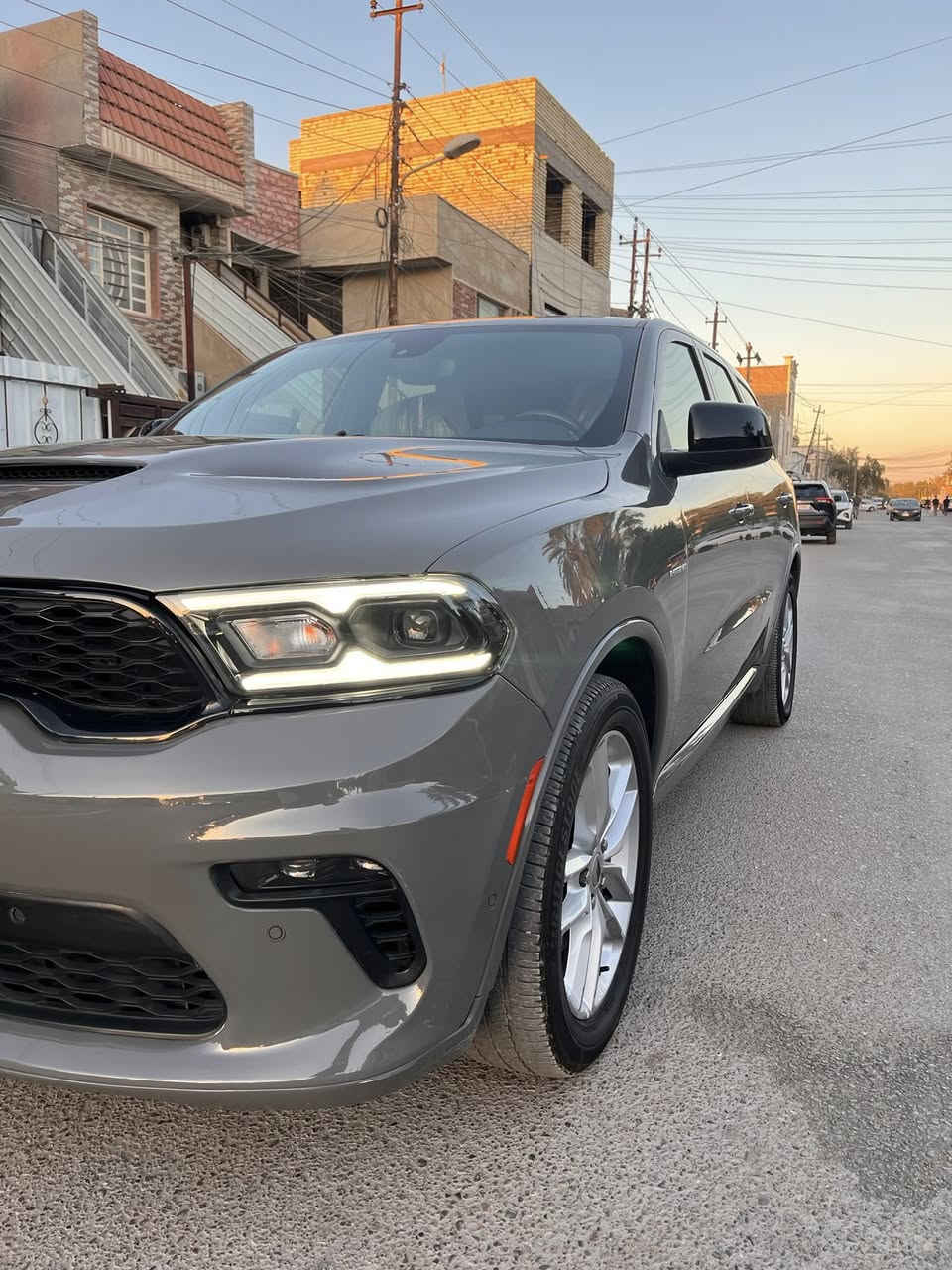 دوج دورانجو R/T موديل 2024 

الممشى: 29 الف ميل 

السيارة 7 راكب 

• المحرك: 8 سلندر (V8) سعة 5.7 لتر HEMI.
8 سرعات شفتات سرعة

 رادار، تنبيه تصادم، كاميرا خلفية، حساسات زوايا، ونظام مراقبة النقاط العمياء، صندوق كهرباء، كرسي كهرباء 

📍 الموقع: بغداد - العامرية 
 السعر : $305 وبيه مجال 
📞 للتواصل والاستفسار: ***********
