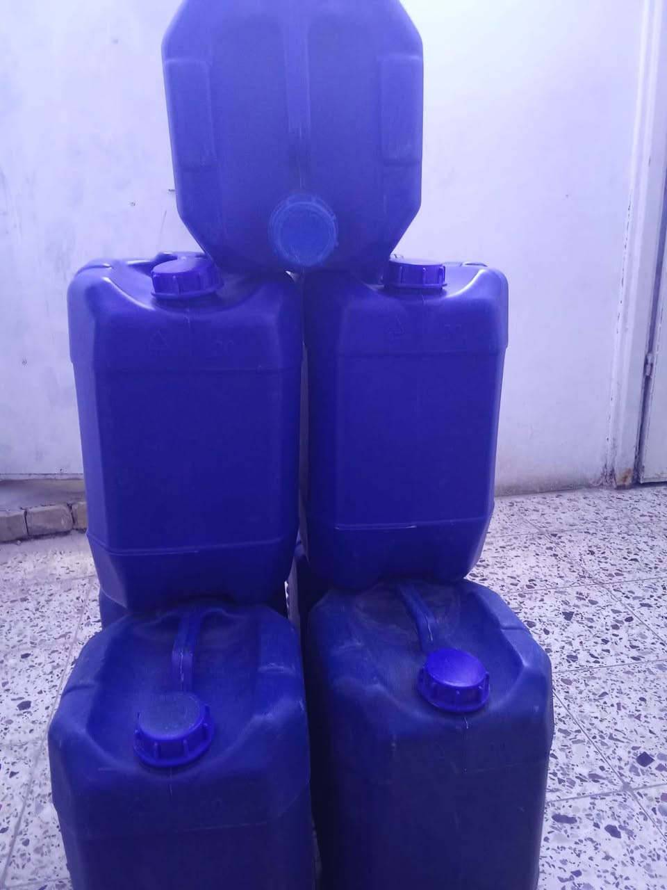 بيع جلكيات بلاستك نظيفة
💰 السعر: ألف ونص للواحد
📍 شهداء العبيدي الثالثة – قرب ملعب بدري
🚚 ماكو توصيل
📞 ***********
