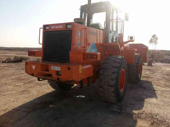 لبيع هيتاشي حجم 65 محرك هينو بم ونوزا محسن كير اربع4نمر ليبر هيدر تبريد تتفئ دكمه طسه  كفاله عامه دخول جديد *********** الديوانية سومر
