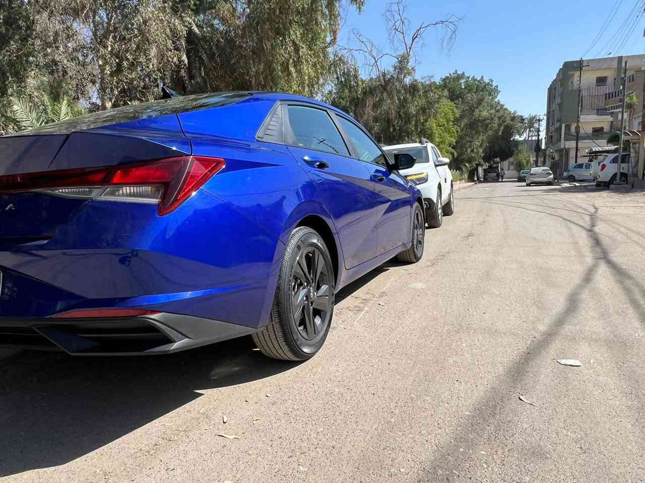 السلام عليكم 
هونداي النترا 2022للبيع 
بصمه تشغيل 
بصمه ابواب 
رادار امامي وخلفي وجانبي 
نقطه عمياء بالمرايات 
تحكم ستيرن 
شاشه ابل كاربلي 
كامرة خلفية دواره 
تشغيل عن بعد شحن واير ليس 
تحديد مسار 
تحديد سرعه 
مانع انزلاق 
بريك دسك نضام abs
صندوق ذكي 
السيارة ماشيه ٢٠ الى ٢١
مكينه 2000دوش 
السياره حادثهه بين الباب والجاملغ بجم كبس قطعتين صبغ فقط والسونار يحكم 
للاستفسار الاتصال على الرقم ***********
سعر153
