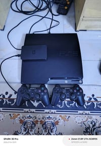 عندي بلي 3 نضيف جدا جدا بي هارد بي 35 لعبه الجهاز نضيف جدا رايده 120 ا...